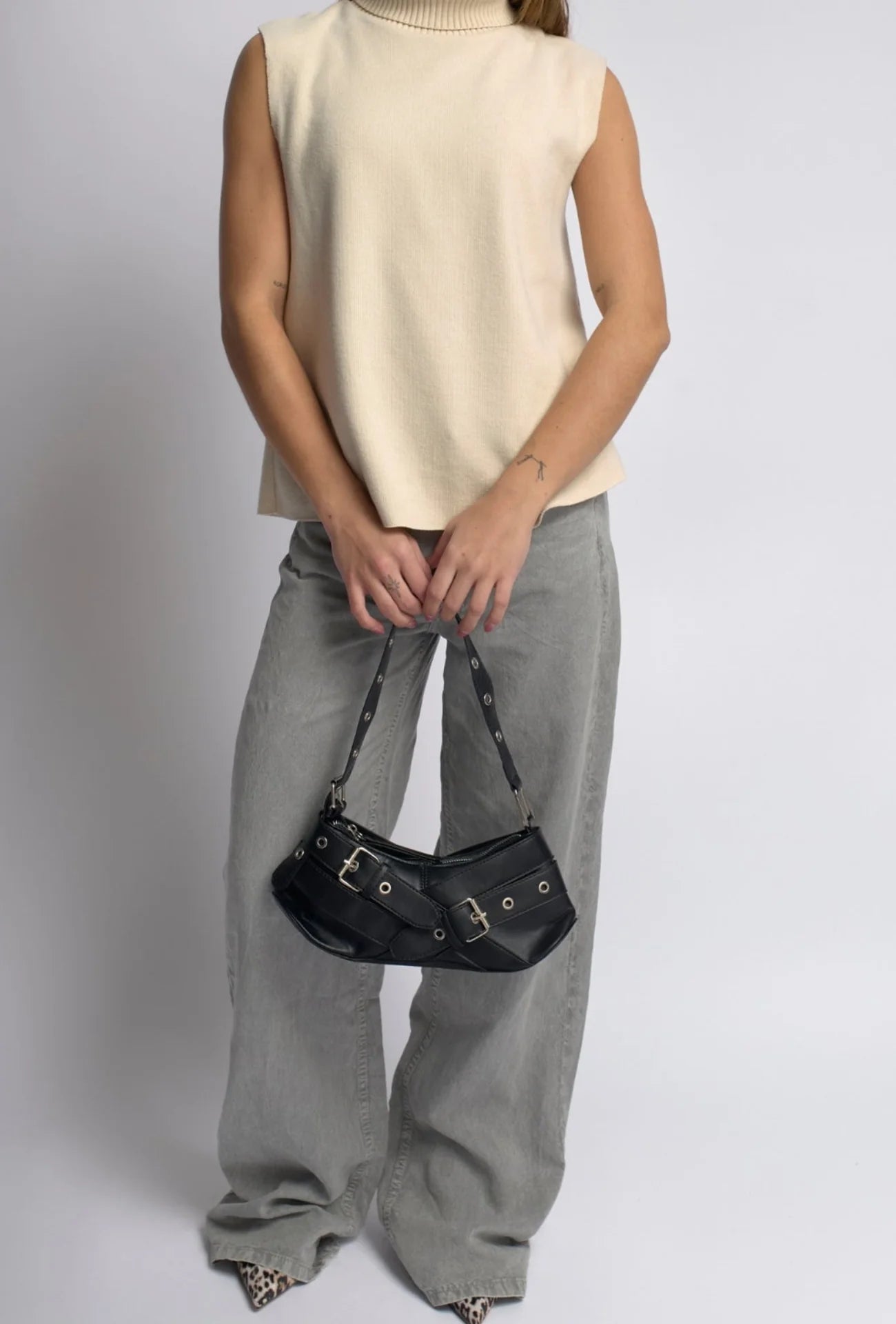 Belt Style Underarm Bag